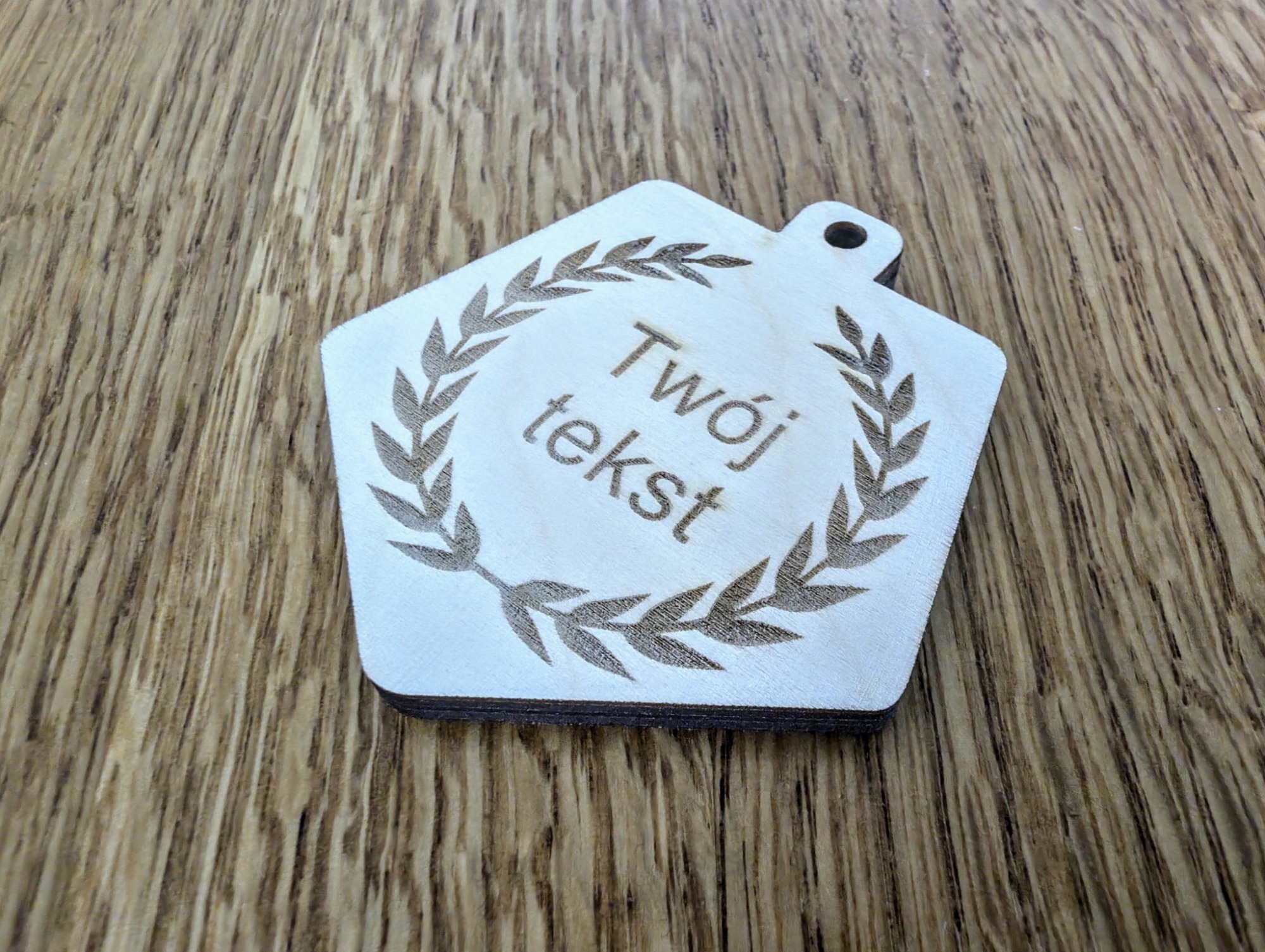 Drewniany medal personalizowany C